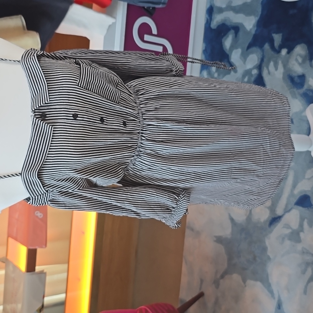 #29.Monteau Black and white stripe dress - Picture 3 of 6